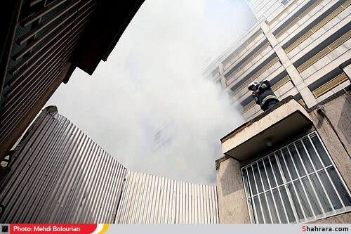 آتش سوزي در انبار لوازم برقي