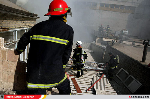 آتش سوزي در انبار لوازم برقي