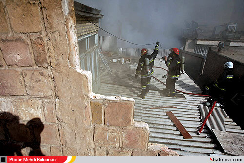 آتش سوزي در انبار لوازم برقي