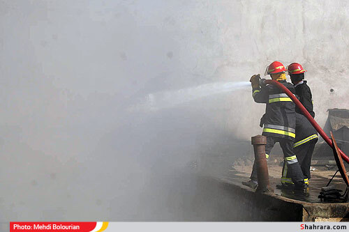 آتش سوزي در انبار لوازم برقي