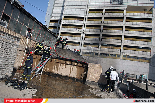 آتش سوزي در انبار لوازم برقي