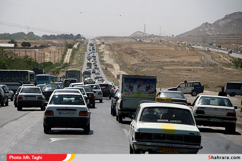 ايام چراغ برات،زيارت اهل قبور