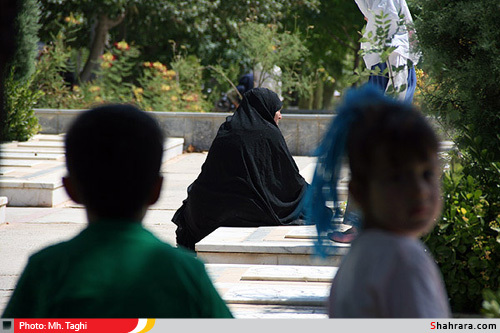 ايام چراغ برات،زيارت اهل قبور