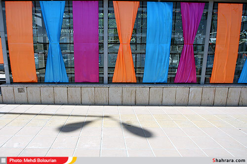 شــــهر در انتظار منجــــي