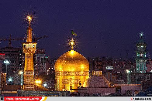 حرم امام هشتم در شب ميلاد امام زمان(عج)