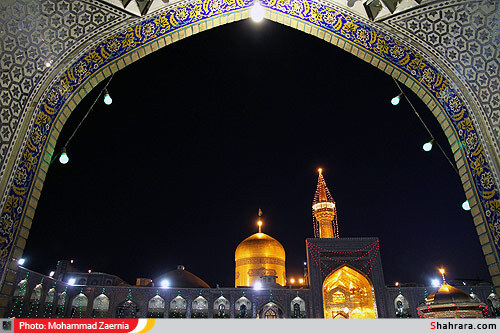 حرم امام هشتم در شب ميلاد امام زمان(عج)