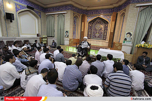 مراسم عمامه گذاري طلاب در مشهد