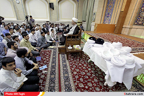 مراسم عمامه گذاري طلاب در مشهد