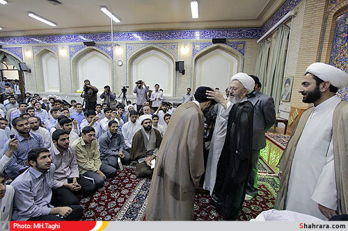 مراسم عمامه گذاري طلاب در مشهد