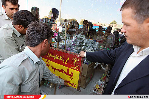 پلمپ واحدهاي متخلف در بازار گل 