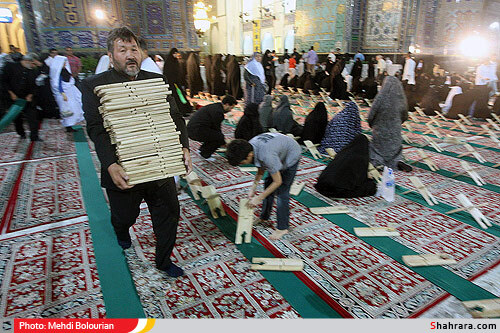 محفل انس با قرآن در حرم رضوي