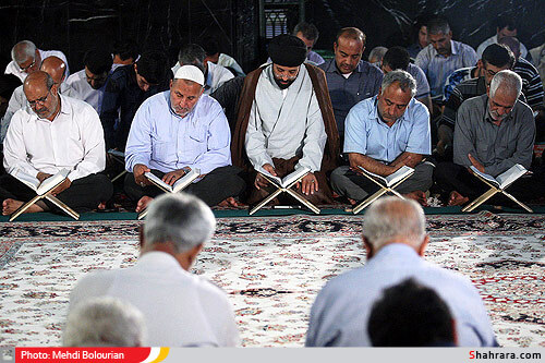 محفل انس با قرآن در حرم رضوي