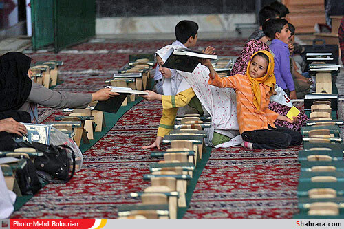 محفل انس با قرآن کودکان در حرم رضوی