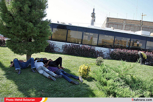 وضعیت زائران اطراف حرم رضوی