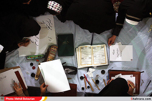 کتابت قرآن کریم و احادیث توسط خوشنویسان مشهدی