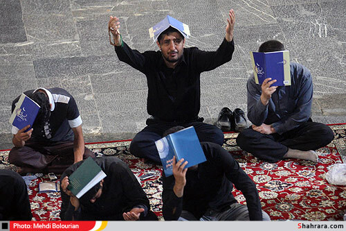 مراسم احيای شب نوزدهم ماه مبارک رمضان در حرم رضوی