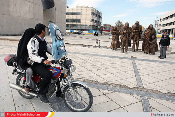 المان های  سلام در عرصه میدان شهدای مشهد