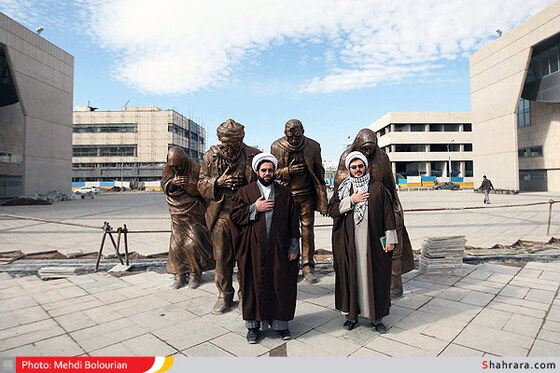 المان های  سلام در عرصه میدان شهدای مشهد