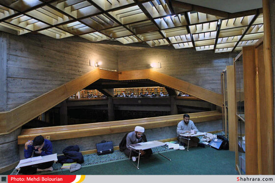 کتابخانه آیت الله خویی