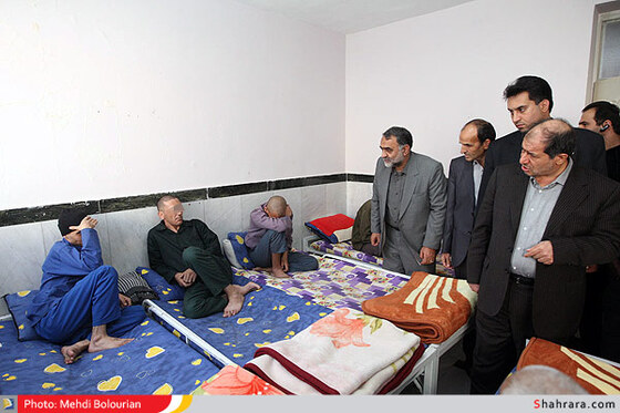 بازدید وزیر کشور از مرکز درمان اجباری معتادان سنگ بست 