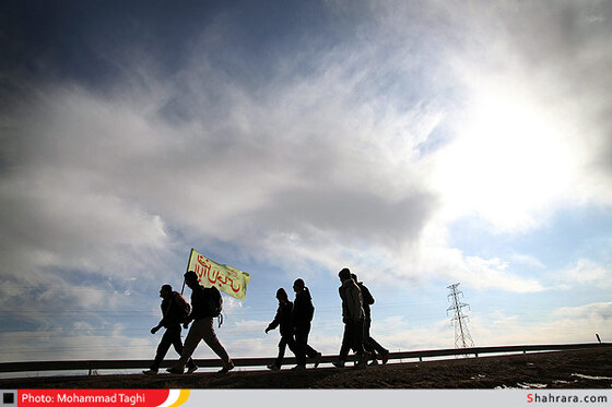 پیاده روی زائران امام رضا (ع)