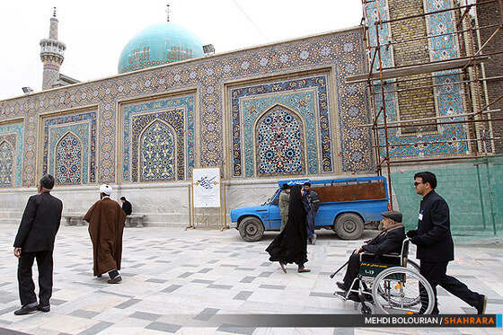 خادمین افتخاری امام رضا(ع)