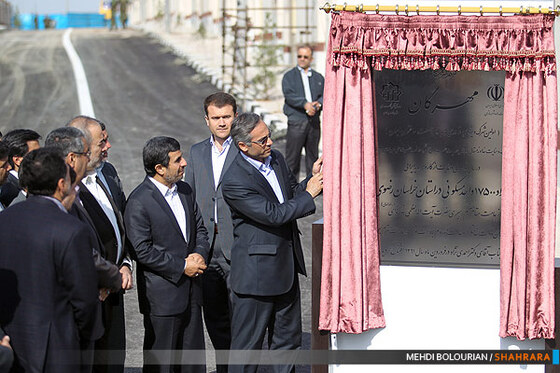 افتتاح 17500 واحد مسکونی و 575 کیلومتر راه شهری و روستایی