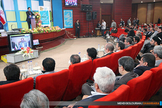 مراسم افتتاح 17500 واحد مسکونی و 575 کیلومتر راه شهری و روستایی