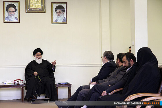 دیدار شهردار و اعضای شورای اسلامی شهر با امام جمعه مشهد مقدس