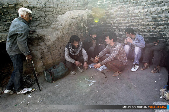 مصرف مواد مخدر در حاشیه شهر مشهد