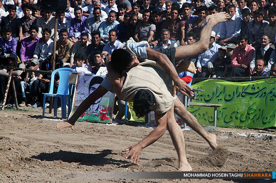 مسابقات کشتی با چوخه،یادبود شهدای شهرستان فیروزه نیشابور