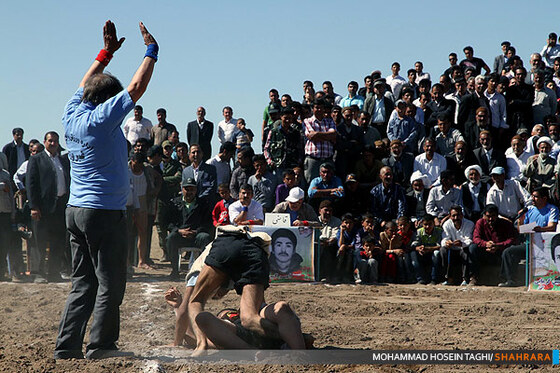 مسابقات کشتی با چوخه،یادبود شهدای شهرستان فیروزه نیشابور