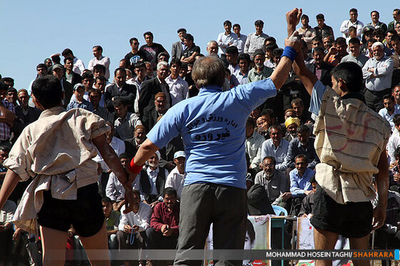 مسابقات کشتی با چوخه،یادبود شهدای شهرستان فیروزه نیشابور