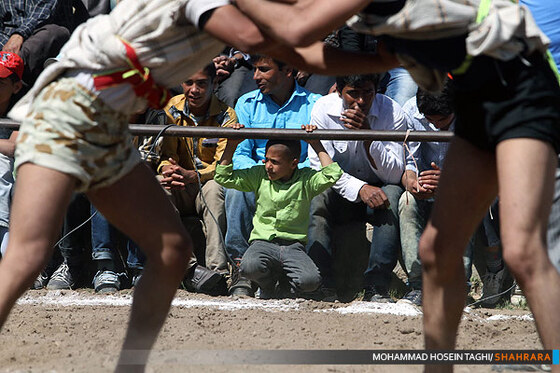 مسابقات کشتی با چوخه،یادبود شهدای شهرستان فیروزه نیشابور