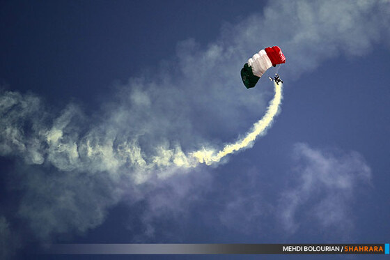 29 فروردین/نمایش اقتدار ارتش جمهوری اسلامی ایران 