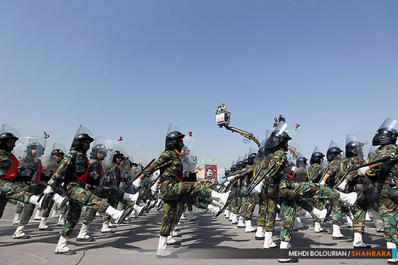 29 فروردین/نمایش اقتدار ارتش جمهوری اسلامی ایران 
