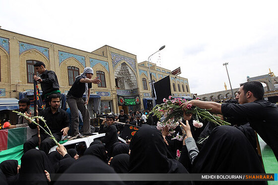 اجتماع عظیم عزاداران فاطمی و تشییع پیکر پاک 2 شهید گمنام