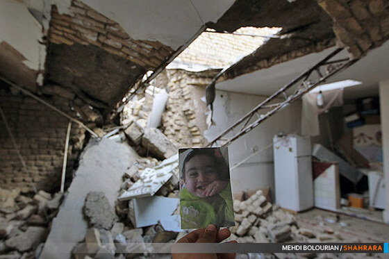 ریزش 4 منزل مسکونی در بلوار طبرسی 