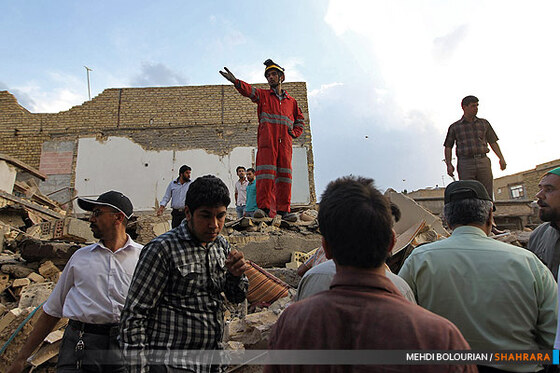 ریزش 4 منزل مسکونی در بلوار طبرسی 