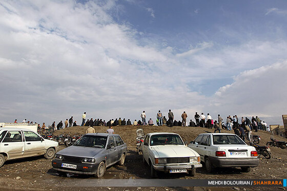 کشتی روی خاک در همسایگی فردوسی