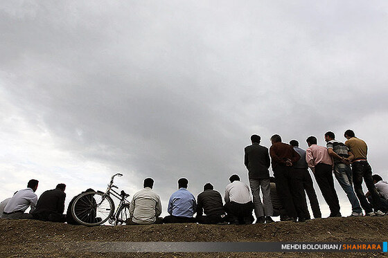 کشتی روی خاک در همسایگی فردوسی