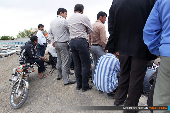 کشتی روی خاک در همسایگی فردوسی