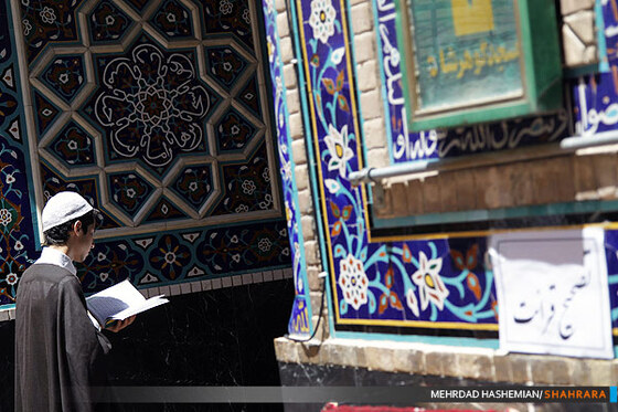 مراسم معنوی اعنکاف در حرم امام رضا(ع)