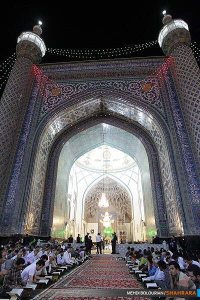 تلاوت قرآن کریم در مسجد گوهرشاد