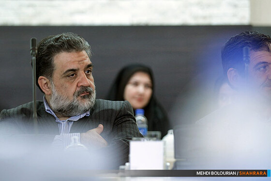 کوروش شجاعی مدیر مسئول روزنامه خراسان در مراسم تودیع و معارفه مدیر مسئول روزنامه شهرآرا