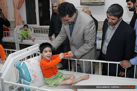 بازدید شهردار مشهد از آسایشگاه معلولین فیاض بخش