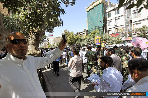 راهپیمایی نمازگزاران در اعتراض به توهین به پیامبر اعظم(ص)