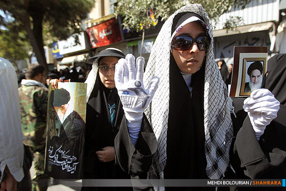 راهپیمایی نمازگزاران در اعتراض به توهین به پیامبر اعظم(ص)