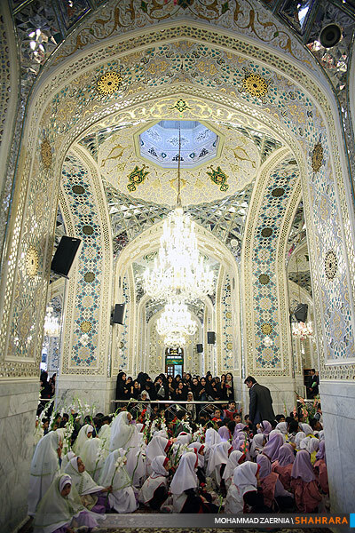 جشن شکوفه ها در حرم رضوی