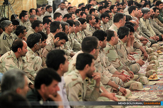 دیدار آیت الله واعظ طبسی با جمعی از نیروهای مسلح 